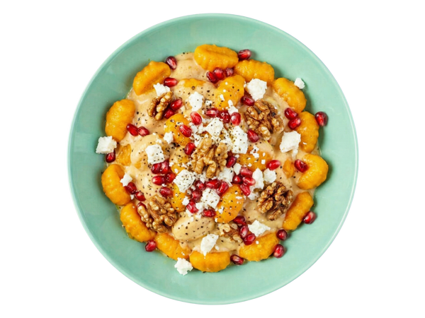Kürbis Gnocchi mit Feta, Granatapfel und Walnüssen
