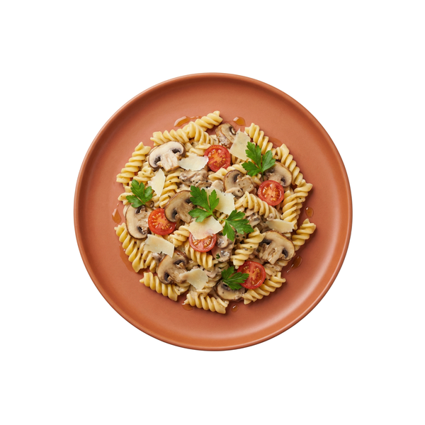 Rahmchampignons auf Spirelli mit Tomaten und Parmesan